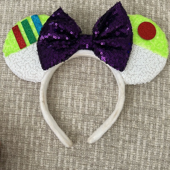 Buzz light year - Picture 1 of 2